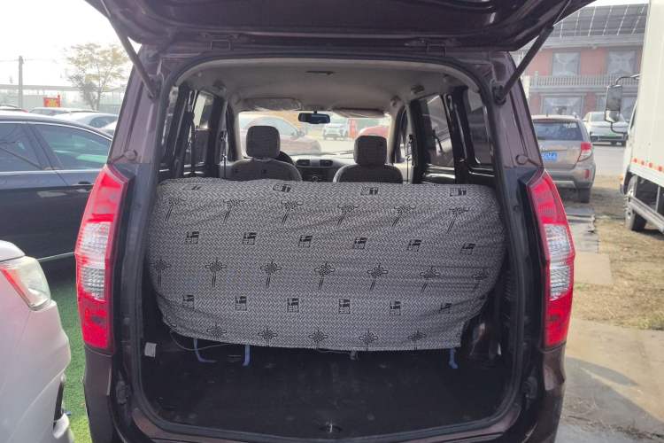 Used Wuling Hongguang 2015 1.5L S Base Model China IV
