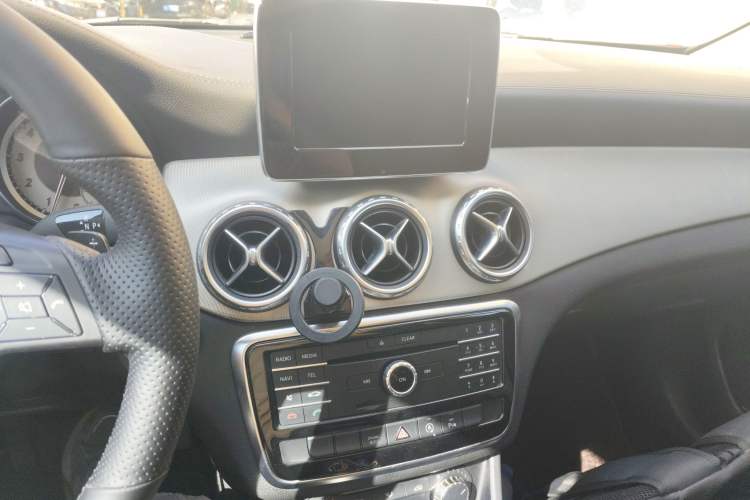 Used Mercedes-Benz GLA 2016 GLA 200 Fashion Model
