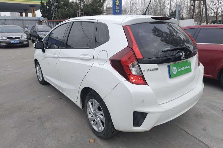 Used Honda Fit 2016 1.5L SES CVT Fashion Sunroof Edition
