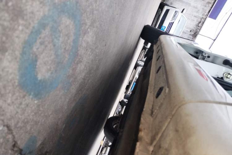 Used Kia K2 2015 Sedan 1.4L MT GLS
