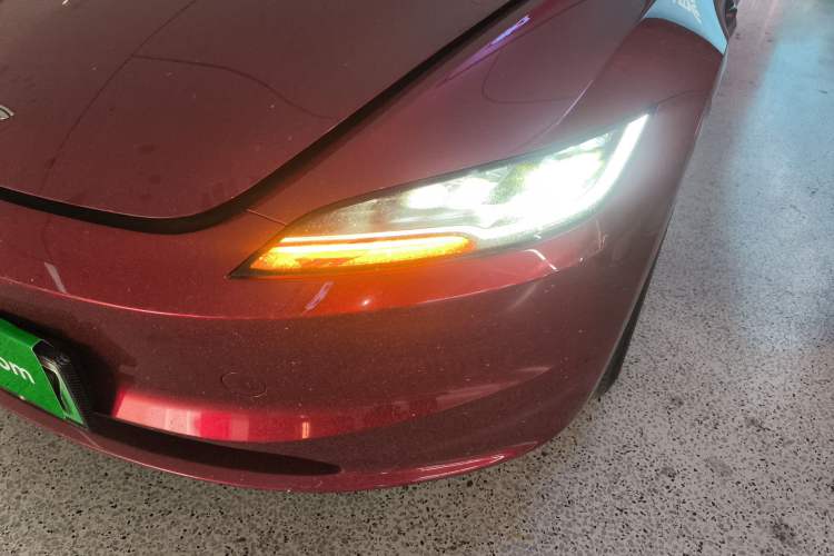 Used Tesla Model 3 2023 Rear-Wheel-Drive Version
