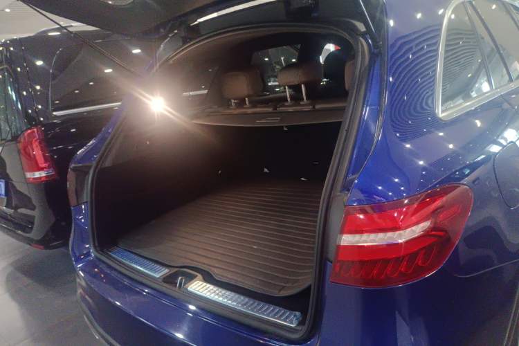 Used Mercedes-Benz GLC 2019 GLC 260 L 4MATIC Luxury Model
