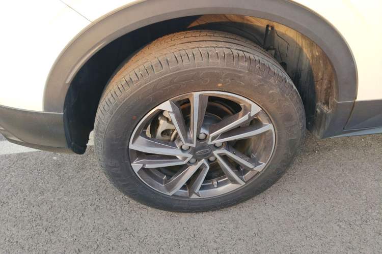 Used Geely Auto Coolray 2023 1.5T DCT Platinum Edition
