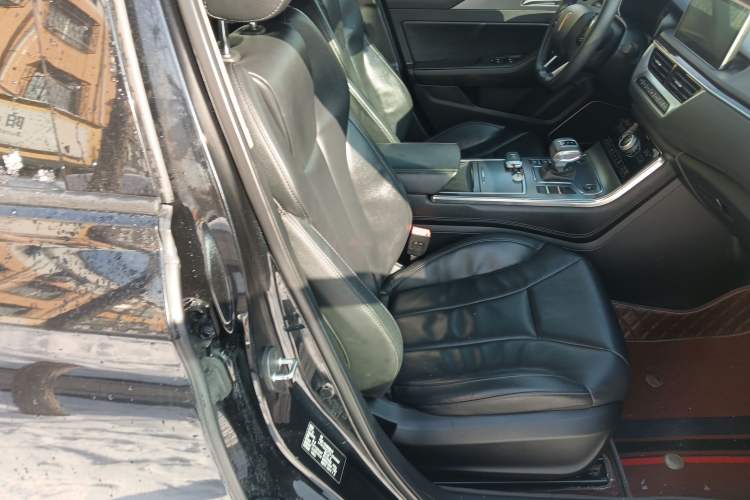 Used Hongqi H5 2020 1.5T DCT Flagship Edition
