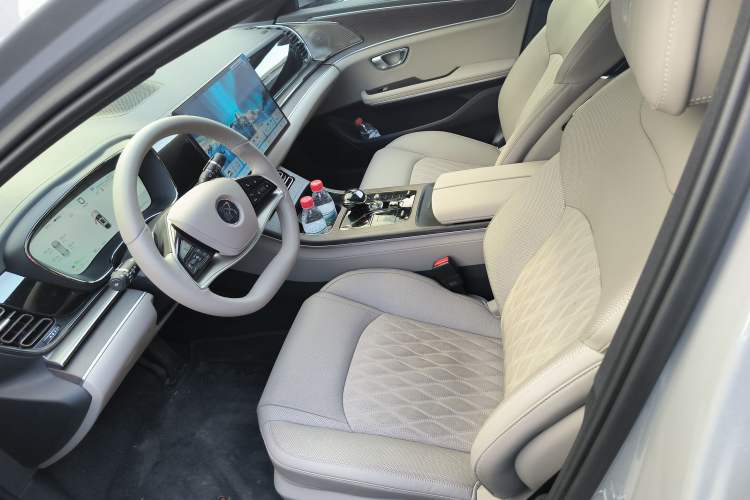 Used BYD Han 2025 DM-i 125KM LiDAR-Powered Intelligent Driving Model
