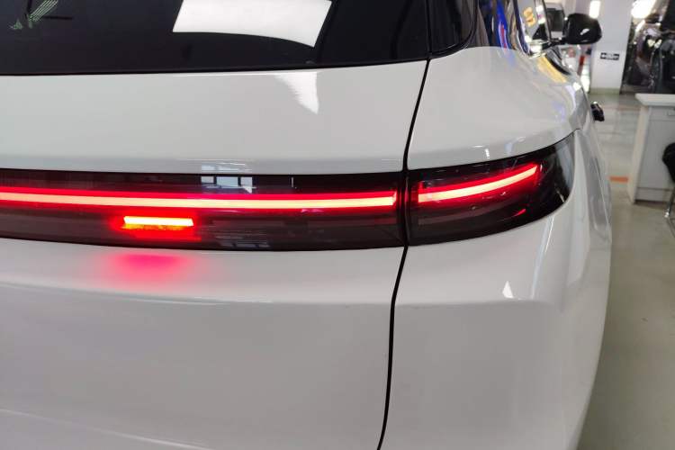 Used Li Auto L6 2024 Pro Model
