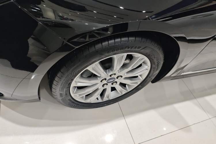 Used Ford Taurus 2019 EcoBoost 245 Comfort Edition