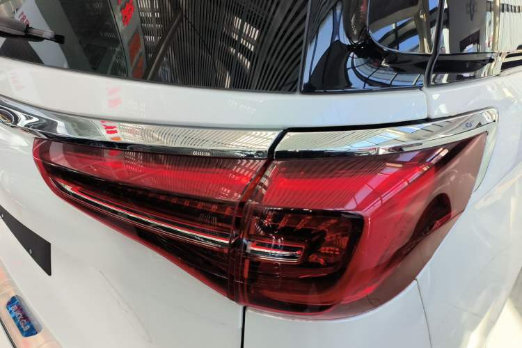 Used Buick GL8 2022 ES Landtrek 653T Comfort Edition
