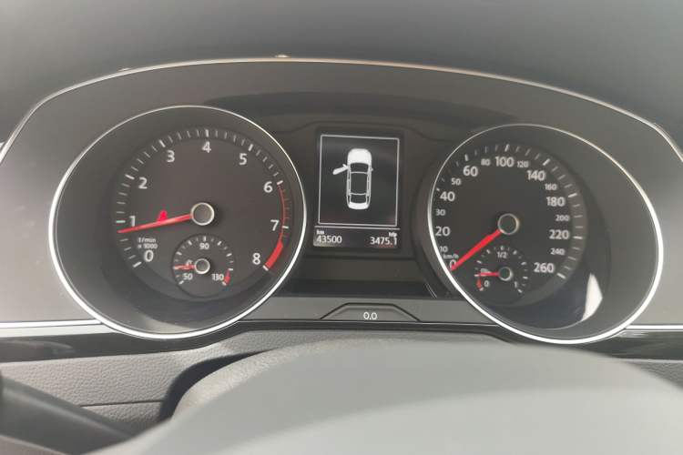 Used Volkswagen Magotan 2020 330TSI DSG Leading Model
