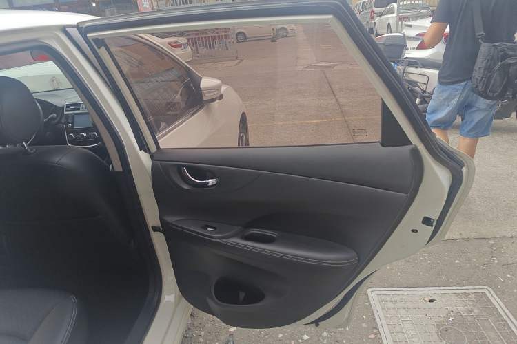 Used Nissan Tiida 2016 1.6L CVT Smart Drive Edition
