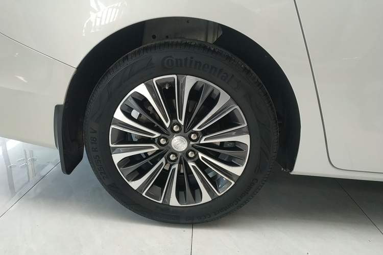 Used Buick GL8 2022 ES Land Cruiser 653T Luxury Model