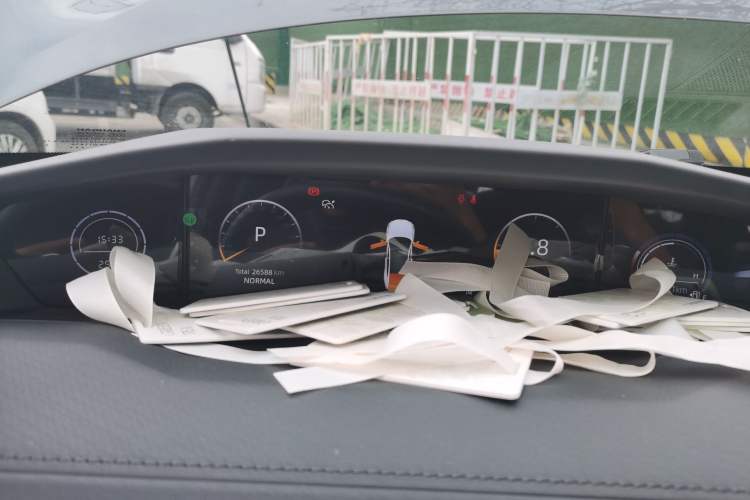 Used Changan UNI-V 2023 1.5T Prestige Model