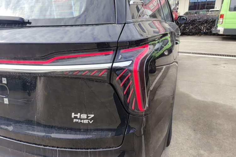 Used Hongqi HS7 PHEV 2024 2.0T PHEV Four-Wheel Drive Flagship Edition 7 Seats