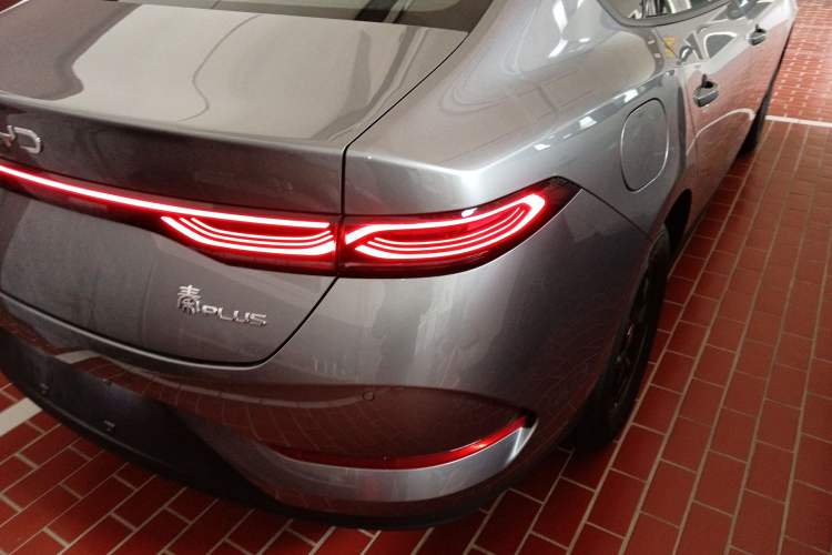 Used BYD Qin PLUS 2025 DM-i Smart Drive 55KM Leading Model