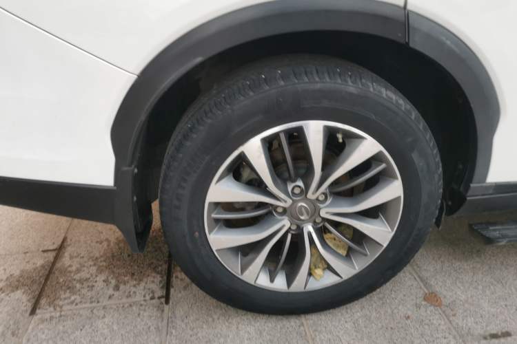 Used GAC Trumpchi GS8 2017 320T Two-Wheel Drive Luxury Smart Connectivity Version (7 Seats)
