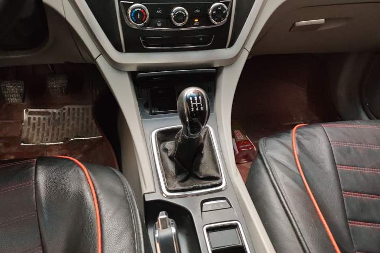 Used Geely Auto Emgrand 2014 Sedan 1.5L Manual Fashion Edition