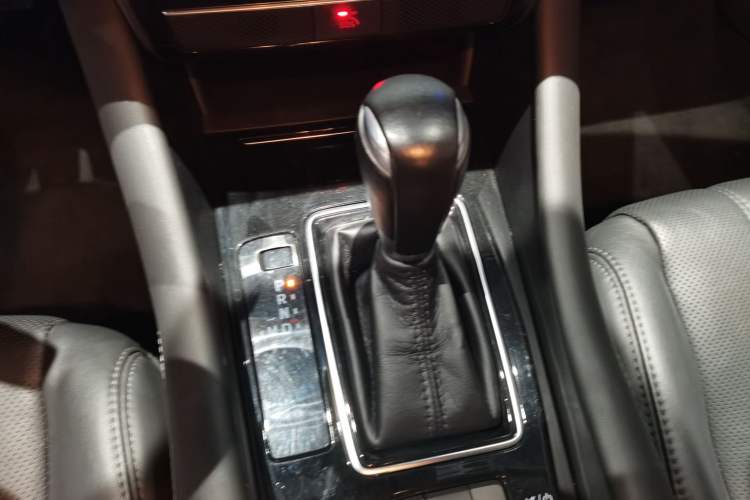 Used Mazda Atenza 2020 2.0L Blue Sky Luxury Edition
