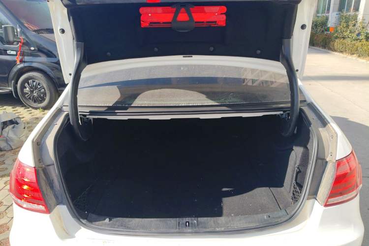 Used Mercedes-Benz E-Class 2015 Revised E 260 L
