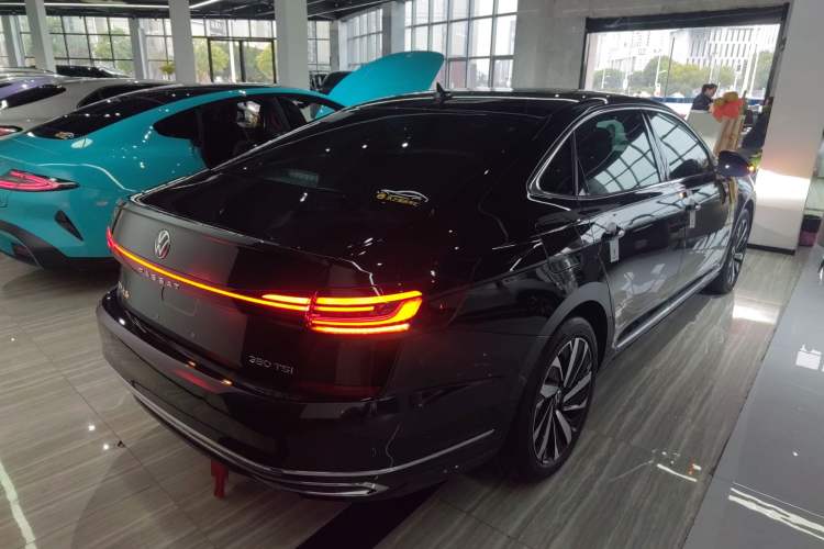 Used Volkswagen Passat 2025 Premium Version 380TSI Dragon Edition