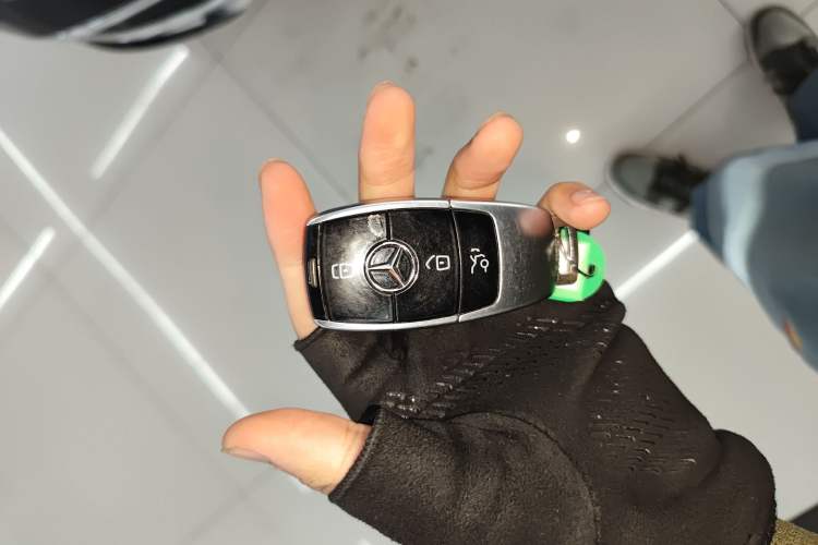 Used Mercedes-Benz E-Class 2022 Second Facelift E 300 L Fashion Edition