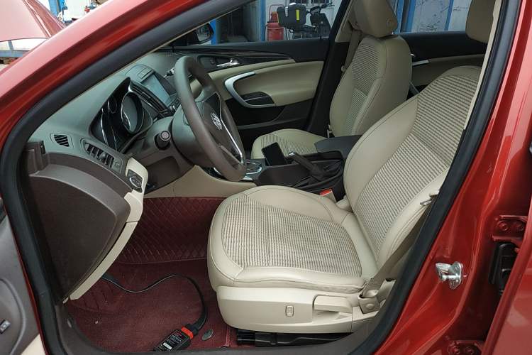 Used Buick Regal 2015 2.0L Leading Fashion Edition
