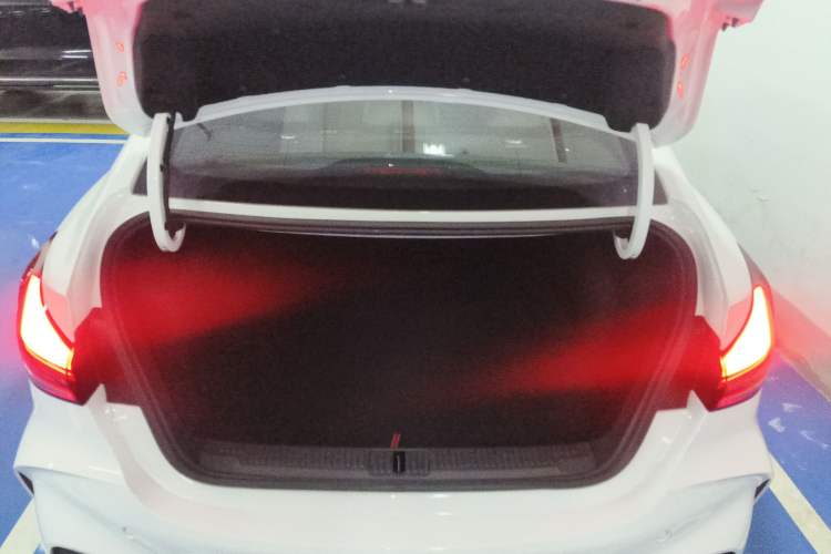 Used MG 5 2025 180 DVVT Global Luxury Edition