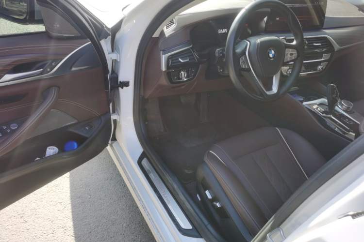 Used BMW 5 Series 2022 Second Facelift 530Li Leading Edition Luxury Package