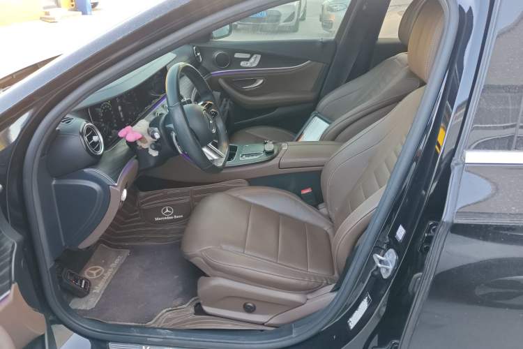 Used Mercedes-Benz E-Class New Energy 2022 Restyled E 350 e L Plug-in Hybrid Sports Sedan
