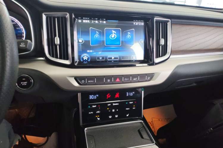 Used Hongqi HS7 2022 2.0T DCT Two-Wheel Drive Smart Connect Flagship Edition Five Seats