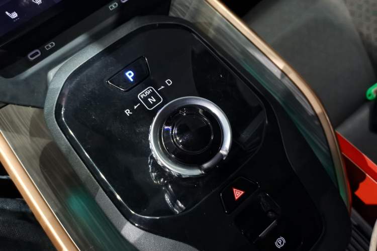 Used Toyota bZ3 2023 616 km Long-Range Premium
