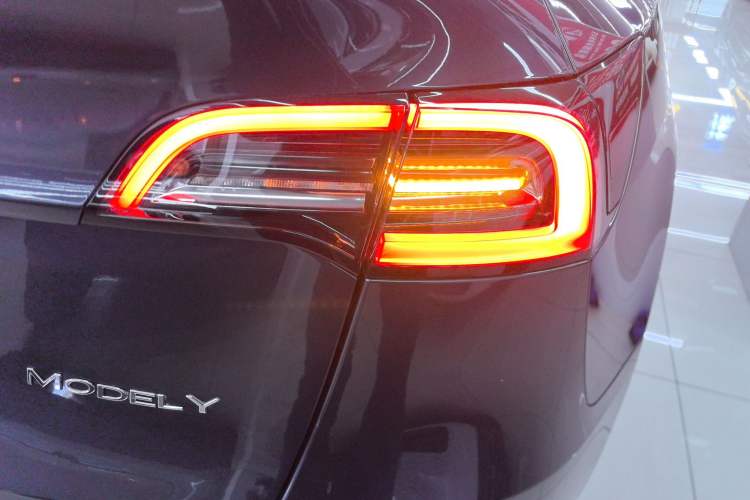 Used Tesla Model Y 2024 Rear-Wheel-Drive Version