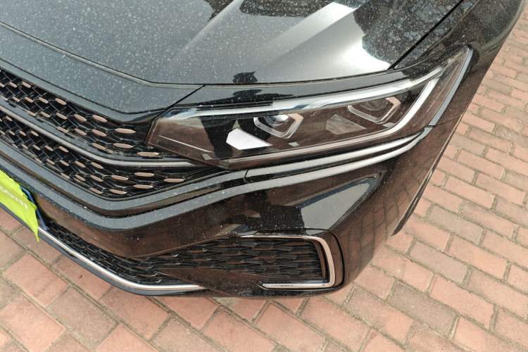 Used Volkswagen Passat 2024 380TSI Starry Luxury Edition
