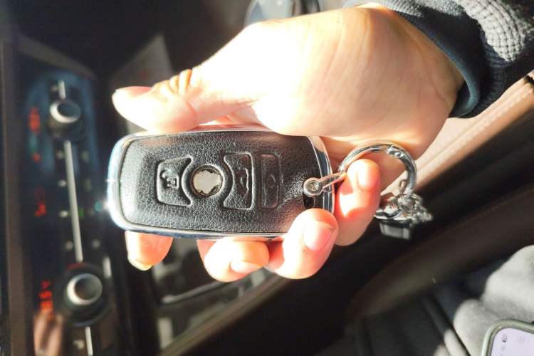 Used BMW 5 Series 2014 525Li Luxury Design Package
