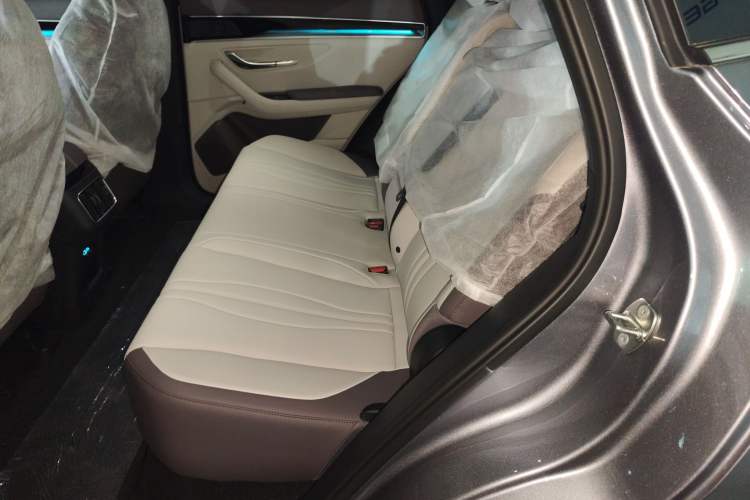 Used BYD Song PLUS New Energy 2025 DM-i Intelligent Driving 112KM Prestige Model
