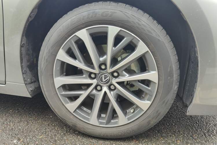 Used Lexus ES 2025 200 Premium Edition
