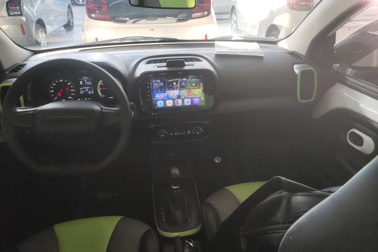 Used Roewe Clever 2021 302 km New Four-Seater Super-Efficient Version