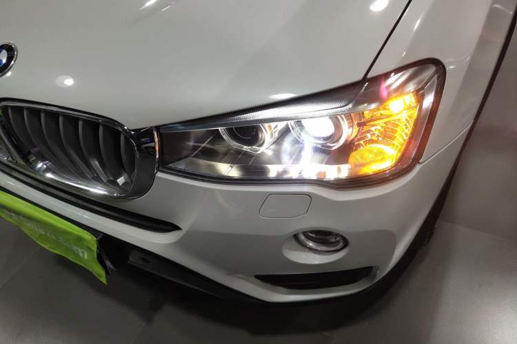 Used BMW X3 2014 xDrive28i Leading Model
