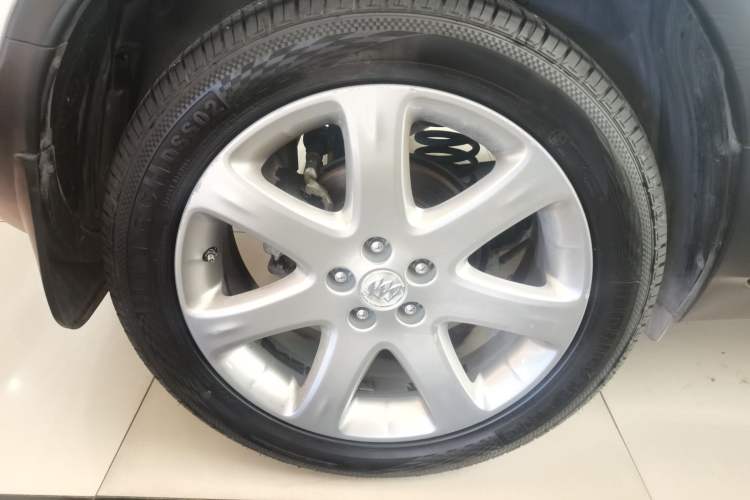 Used Buick Encore 2015 1.4T Automatic Two-Wheel Drive Urban Elite Version
