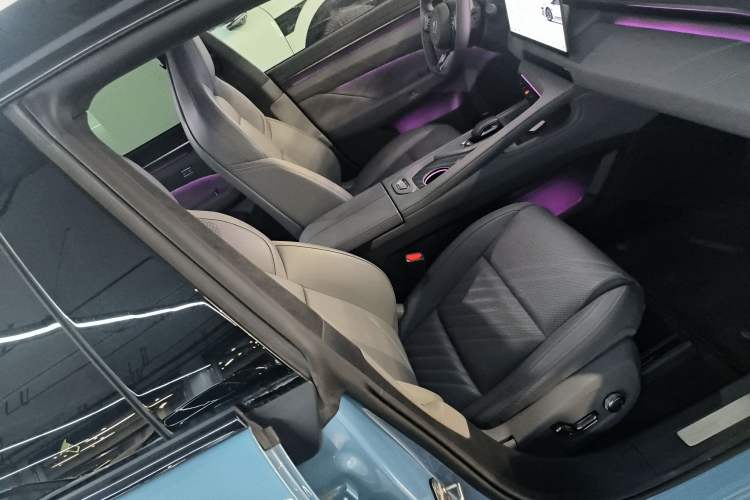 Used Zeekr 001 2025 YOU Edition 100 kWh All-Wheel Drive