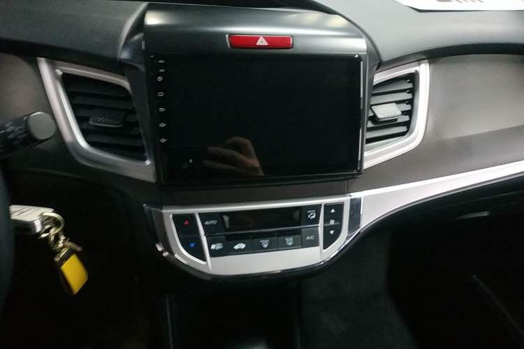 Used Honda Jade 2017 1.8L Automatic Classic Edition 5 seats
