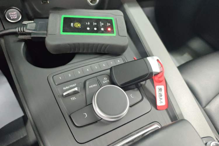 Used Audi A4L 2019 40 TFSI Ambition China VI
