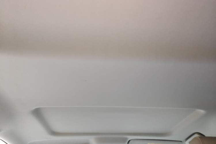 Used Buick GL8 2023 Land Executive Class Comfort Model
