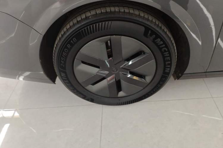 Used Li Auto MEGA 2024 Ultra Model