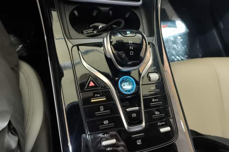 Used BYD Qin PLUS 2024 HONOR Edition DM-i 55KM Leading Model