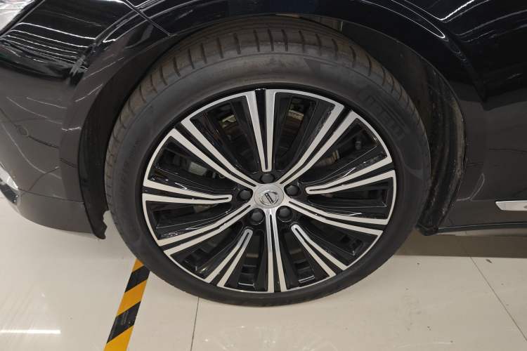 Used Volvo S90 2023 B5 Luxury Smart Edition