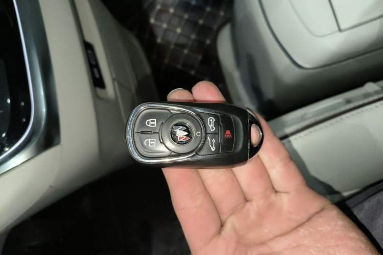 Used Buick GL8 2021 Land Cruiser Executive 652T Premium Model
