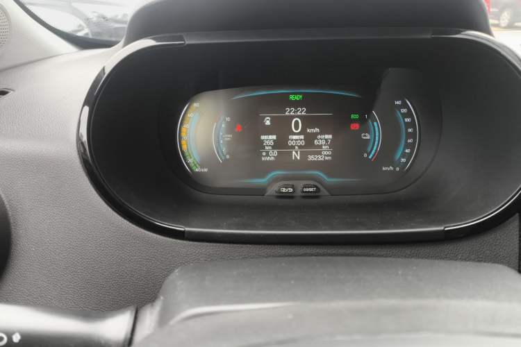 Used Chery Little Ant 2022 Revised Version Sweet Pink Edition Half-Sugar Version Lithium Iron Phosphate 30.7 kWh 30 kW 301 km