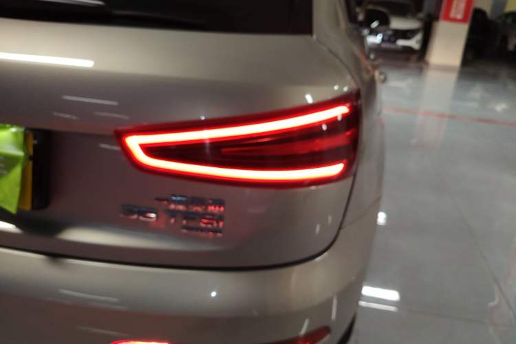 Used Audi Q3 2015 35 TFSI quattro Technology Edition
