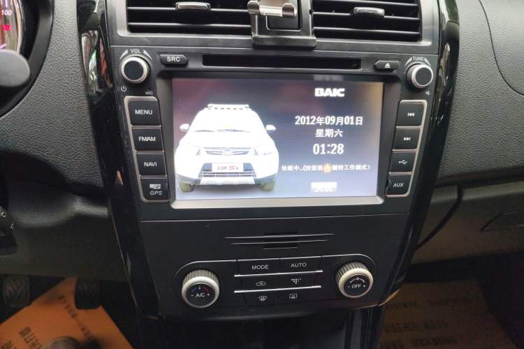 Used HYOSOW S3 2016 1.8L Manual Prestige Version China IV Emission Standard