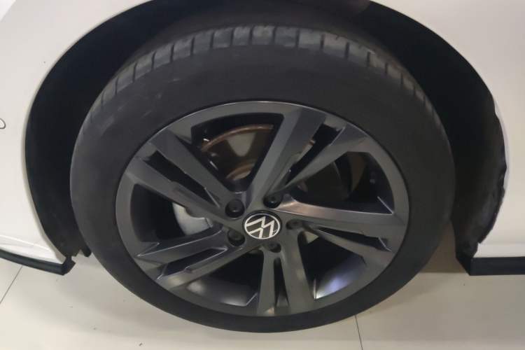 Used Volkswagen Golf 2023 Facelift 280TSI DSG R-Line Lite